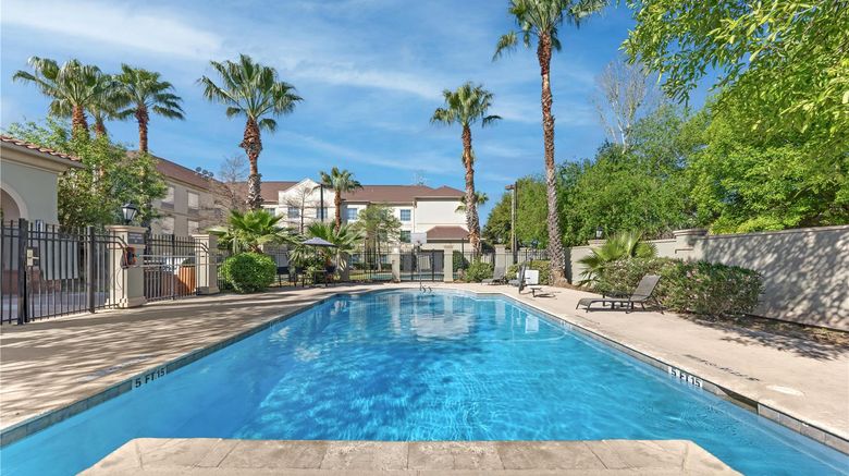 <b>Homewood Suites Laredo at Mall del Norte Pool</b>. Images powered by <a href="https://iceportal.shijigroup.com/" title="IcePortal" target="_blank">IcePortal</a>.