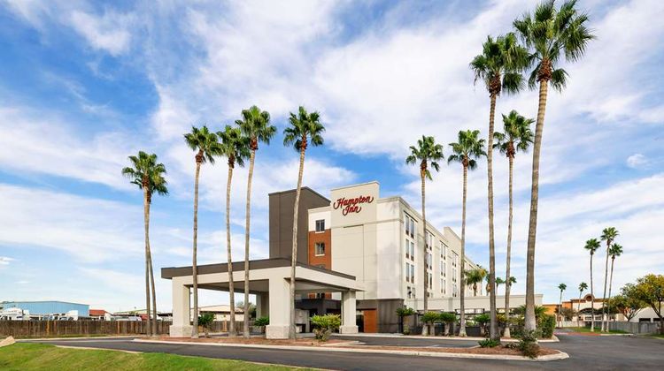 Hampton Inn Laredo Exterior