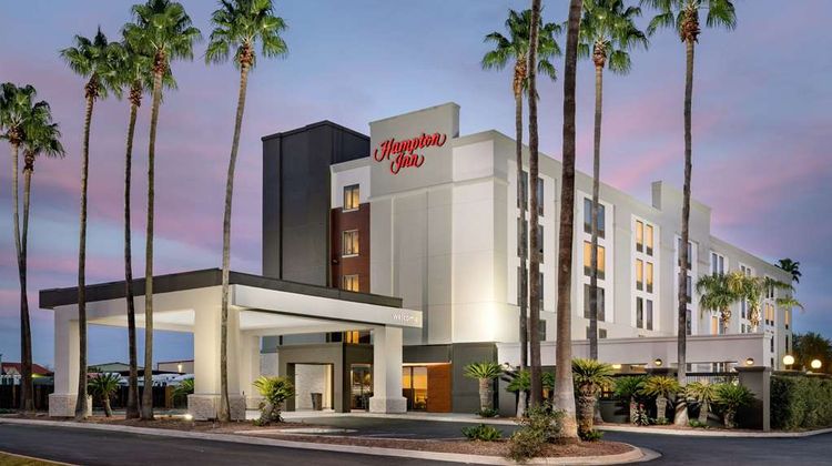 Hampton Inn Laredo Exterior