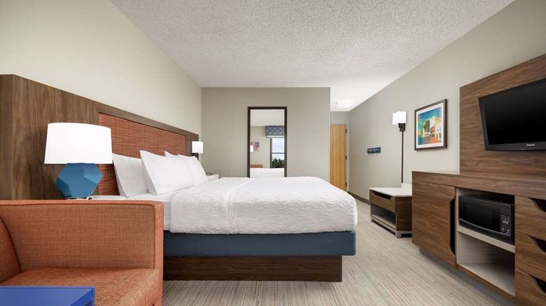 <b>Hampton Inn Laredo Room</b>. Images powered by <a href="https://iceportal.shijigroup.com/" title="IcePortal" target="_blank">IcePortal</a>.