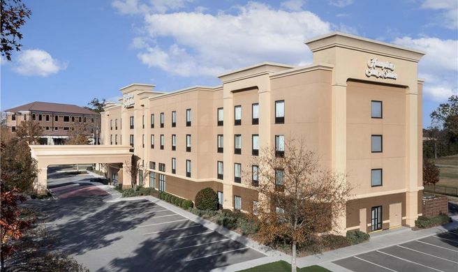 Hampton Inn & Suites Laurel Exterior