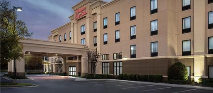 Hampton Inn & Suites Laurel Exterior