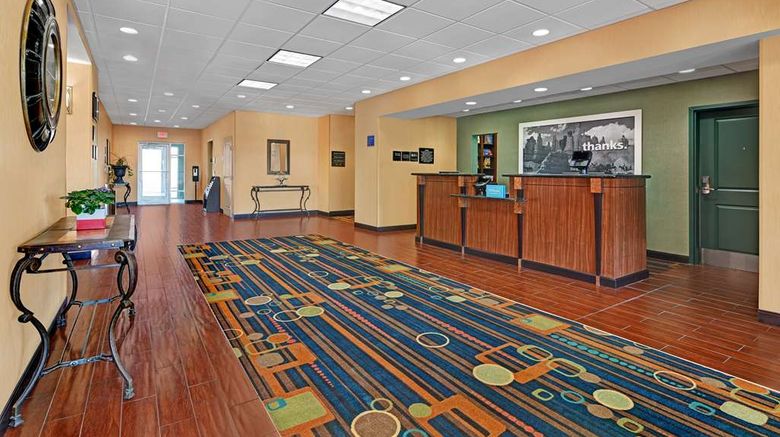 <b>Hampton Inn Deming Lobby</b>. Images powered by <a href="https://iceportal.shijigroup.com/" title="IcePortal" target="_blank">IcePortal</a>.