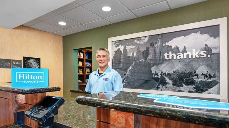 <b>Hampton Inn Deming Lobby</b>. Images powered by <a href="https://iceportal.shijigroup.com/" title="IcePortal" target="_blank">IcePortal</a>.