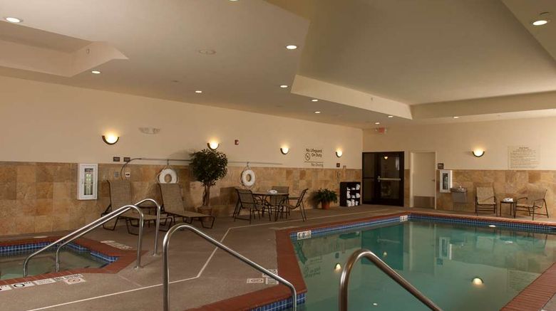 <b>Hampton Inn Tomah Pool</b>. Images powered by <a href="https://iceportal.shijigroup.com/" title="IcePortal" target="_blank">IcePortal</a>.