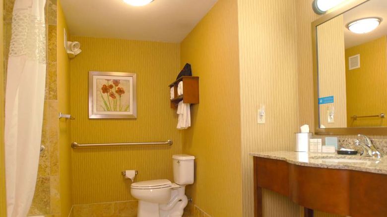 <b>Hampton Inn Tomah Room</b>. Images powered by <a href="https://iceportal.shijigroup.com/" title="IcePortal" target="_blank">IcePortal</a>.