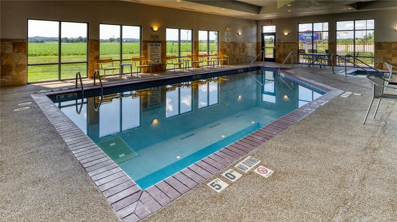 <b>Hampton Inn Tomah Pool</b>. Images powered by <a href="https://iceportal.shijigroup.com/" title="IcePortal" target="_blank">IcePortal</a>.