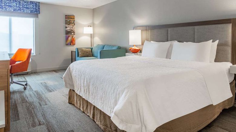 <b>Hampton Inn La Crosse/Onalaska Room</b>. Images powered by <a href="https://iceportal.shijigroup.com/" title="IcePortal" target="_blank">IcePortal</a>.