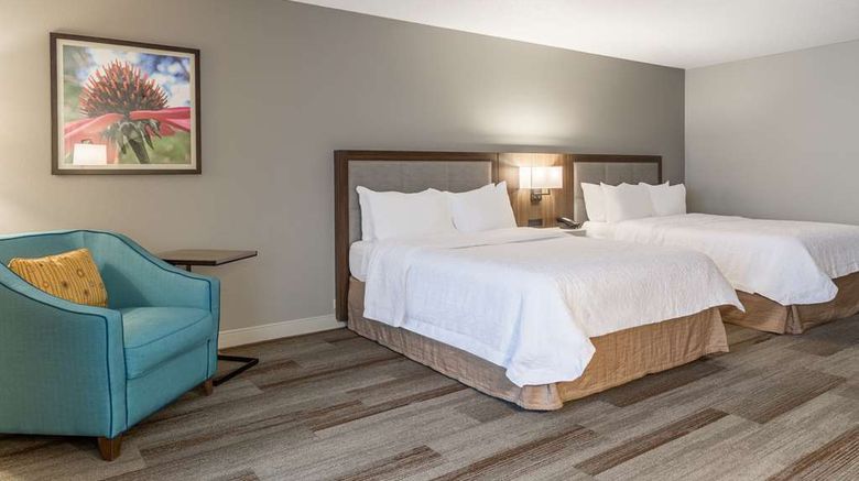 <b>Hampton Inn La Crosse/Onalaska Room</b>. Images powered by <a href="https://iceportal.shijigroup.com/" title="IcePortal" target="_blank">IcePortal</a>.