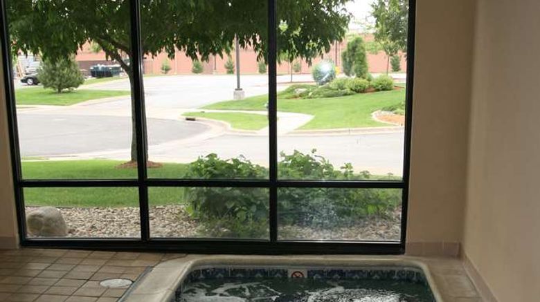 <b>Hampton Inn La Crosse/Onalaska Recreation</b>. Images powered by <a href="https://iceportal.shijigroup.com/" title="IcePortal" target="_blank">IcePortal</a>.