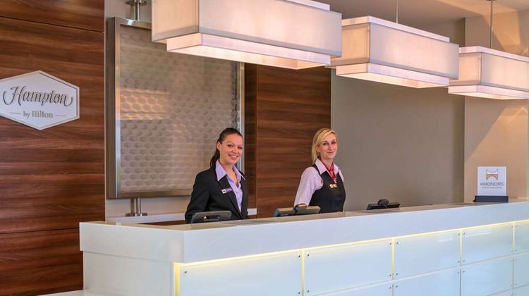 Hampton by Hilton London Luton Airport Lobby