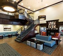 Hampton Inn Littleton Lobby