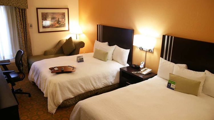 Hampton Inn Livermore Room
