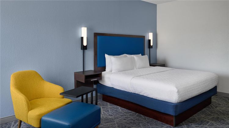 Hampton Inn Lawrence Room