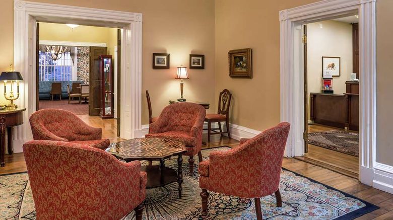 <b>Hampton Inn Lexington Historic Area Lobby</b>. Images powered by <a href="https://iceportal.shijigroup.com/" title="IcePortal" target="_blank">IcePortal</a>.