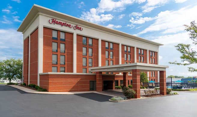 Hampton Inn Martinsburg Exterior