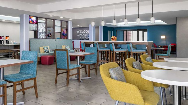 <b>Hampton Inn Martinsburg Restaurant</b>. Images powered by <a href="https://iceportal.shijigroup.com/" title="IcePortal" target="_blank">IcePortal</a>.