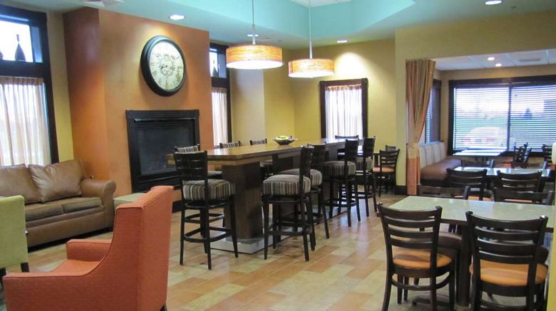 <b>Hampton Inn Birch Run-Frankenmuth Lobby</b>. Images powered by <a href="https://iceportal.shijigroup.com/" title="IcePortal" target="_blank">IcePortal</a>.