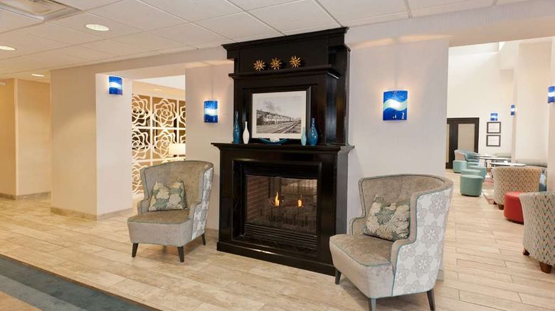<b>Hampton Inn & Suites by Hilton McComb Lobby</b>. Images powered by <a href="https://iceportal.shijigroup.com/" title="IcePortal" target="_blank">IcePortal</a>.