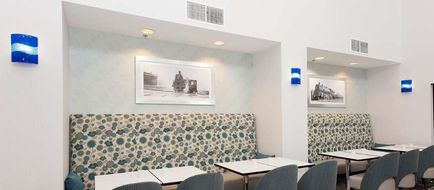 Hampton Inn & Suites by Hilton McComb Lobby