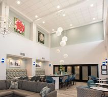 Hampton Inn & Suites by Hilton McComb Lobby