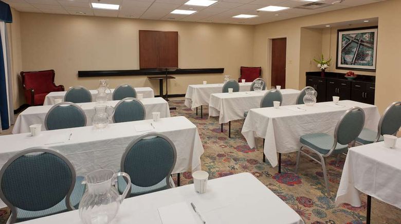<b>Hampton Inn & Suites by Hilton McComb Meeting</b>. Images powered by <a href="https://iceportal.shijigroup.com/" title="IcePortal" target="_blank">IcePortal</a>.