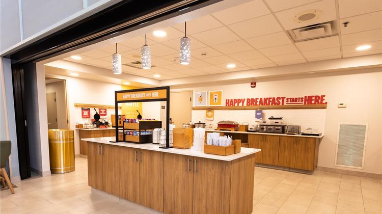 Hampton Inn & Suites by Hilton McComb Restaurant