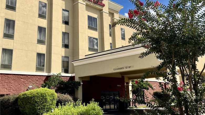 <b>Hampton Inn & Suites by Hilton McComb Exterior</b>. Images powered by <a href="https://iceportal.shijigroup.com/" title="IcePortal" target="_blank">IcePortal</a>.