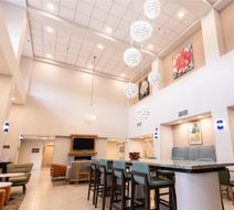 Hampton Inn & Suites by Hilton McComb Lobby