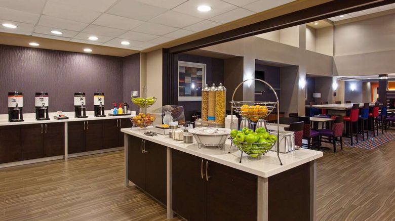 <b>Hampton Inn & Suites Merced Restaurant</b>. Images powered by <a href="https://iceportal.shijigroup.com/" title="IcePortal" target="_blank">IcePortal</a>.