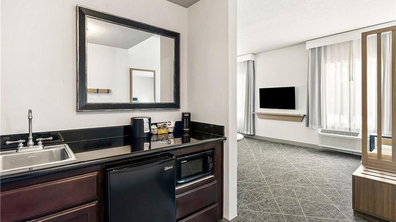<b>Hampton Inn & Suites Merced Other</b>. Images powered by <a href="https://iceportal.shijigroup.com/" title="IcePortal" target="_blank">IcePortal</a>.