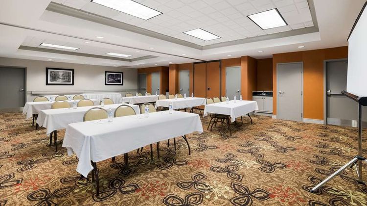 Hampton Inn McHenry Meeting