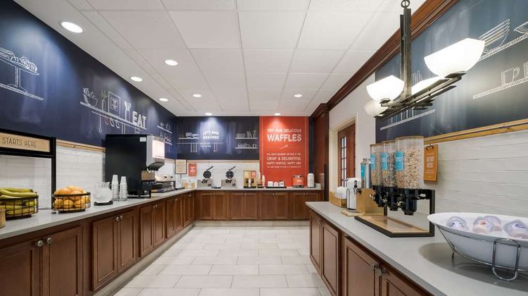 Hampton Inn McHenry Restaurant