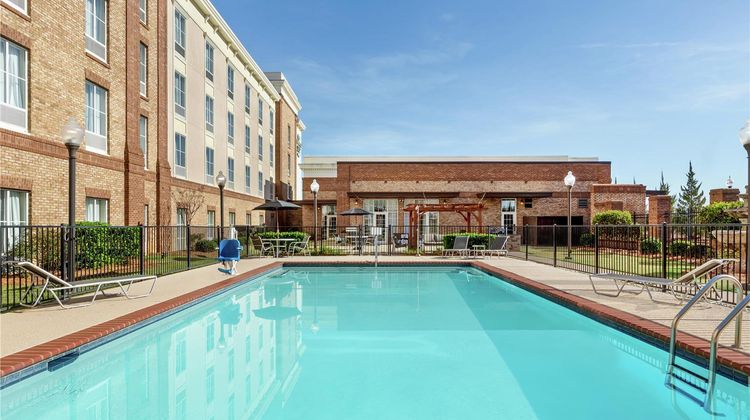 Homewood Suites by Hilton Macon-North Pool