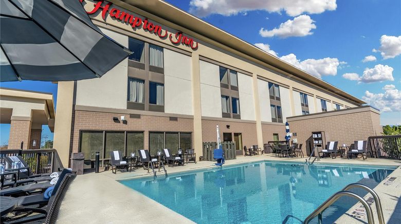 <b>Hampton Inn Milledgeville Pool</b>. Images powered by <a href="https://iceportal.shijigroup.com/" title="IcePortal" target="_blank">IcePortal</a>.