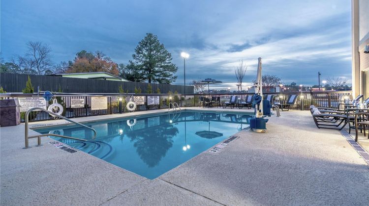 Hampton Inn Milledgeville Pool
