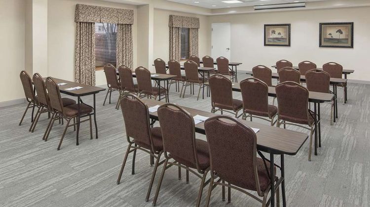 Hampton Inn & Suites Macon Meeting