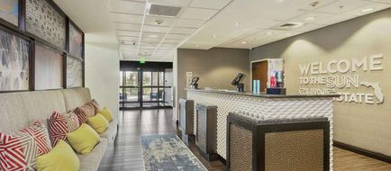Hampton Inn & Suites Orlando-Apopka Lobby