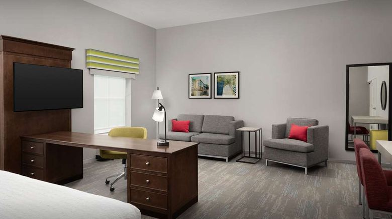 <b>Hampton Inn & Suites Orlando-N/Altamonte Room</b>. Images powered by <a href="https://iceportal.shijigroup.com/" title="IcePortal" target="_blank">IcePortal</a>.