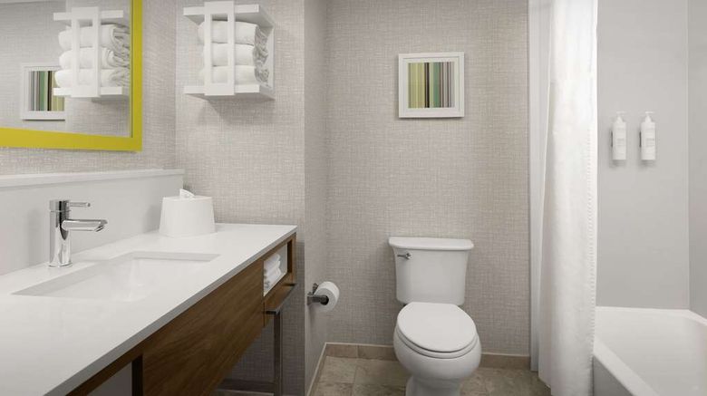 <b>Hampton Inn & Suites Orlando-N/Altamonte Room</b>. Images powered by <a href="https://iceportal.shijigroup.com/" title="IcePortal" target="_blank">IcePortal</a>.