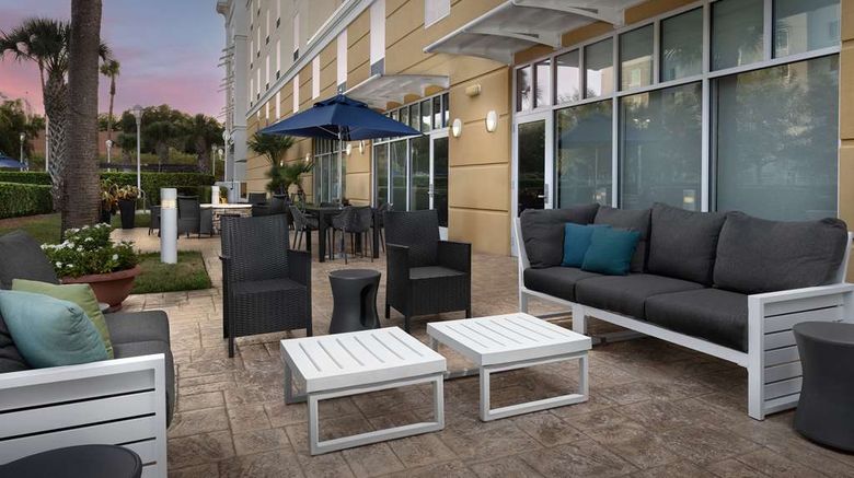 <b>Hampton Inn & Suites Orlando-N/Altamonte Exterior</b>. Images powered by <a href="https://iceportal.shijigroup.com/" title="IcePortal" target="_blank">IcePortal</a>.