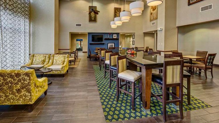 Hampton Inn & Suites Clermont Lobby