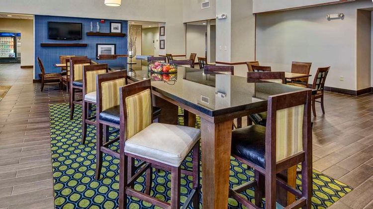 Hampton Inn & Suites Clermont Lobby