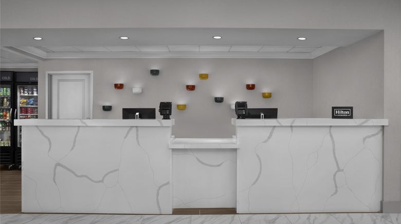 <b>Homewood Suites Orlando Airport Lobby</b>. Images powered by <a href="https://iceportal.shijigroup.com/" title="IcePortal" target="_blank">IcePortal</a>.