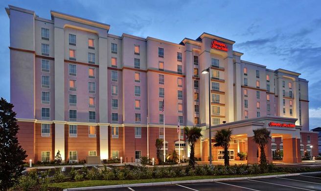 Hampton Inn & Suites Orlando Airport Exterior