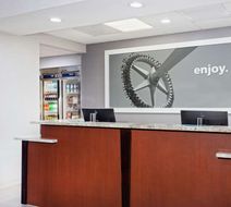Hampton Inn & Suites Orlando Intl Dr N Lobby