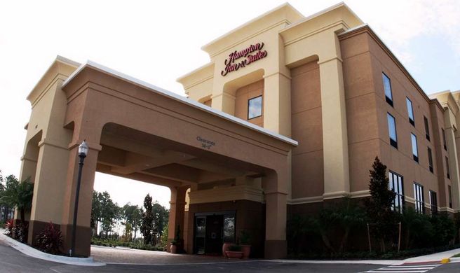 Hampton Inn & Suites Orlando-John Young Exterior