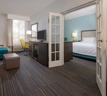 Hampton Inn Orlando Near Universal Blvd Room