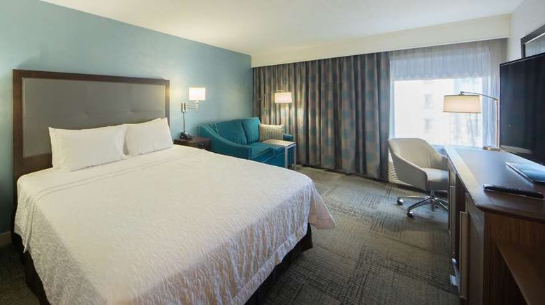 <b>Hampton Inn Lakeland Room</b>. Images powered by <a href="https://iceportal.shijigroup.com/" title="IcePortal" target="_blank">IcePortal</a>.