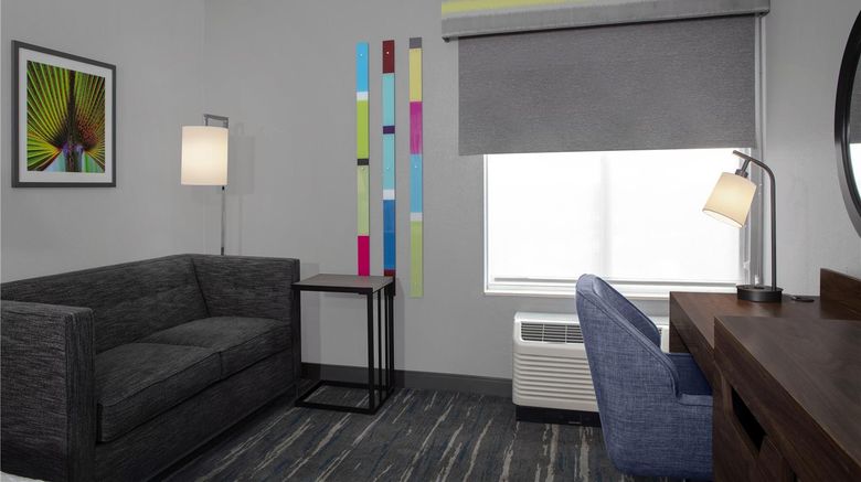 <b>Hampton Inn Orlando/Lake Buena Vista Room</b>. Images powered by <a href="https://iceportal.shijigroup.com/" title="IcePortal" target="_blank">IcePortal</a>.